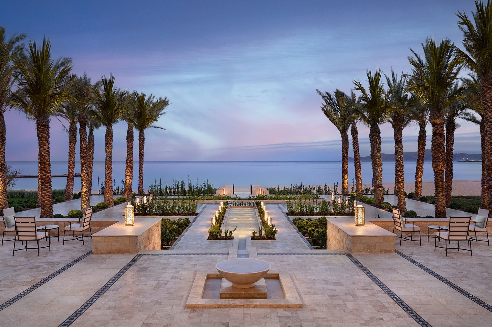 The St. Regis La Bahia Blanca Resort, Tamuda Bay, vibe