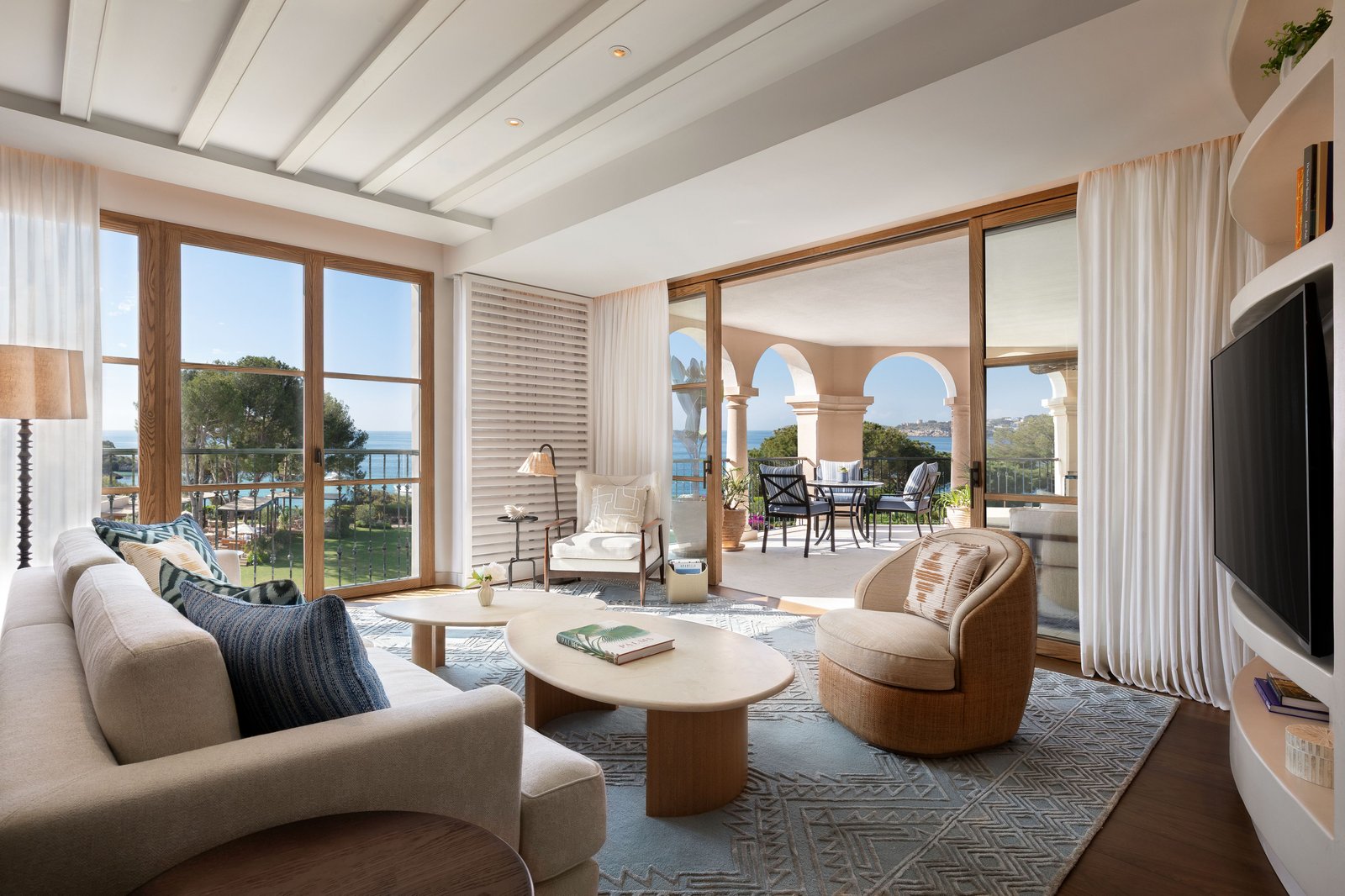 St Regis Mardavall Mallorca Resort, rooms