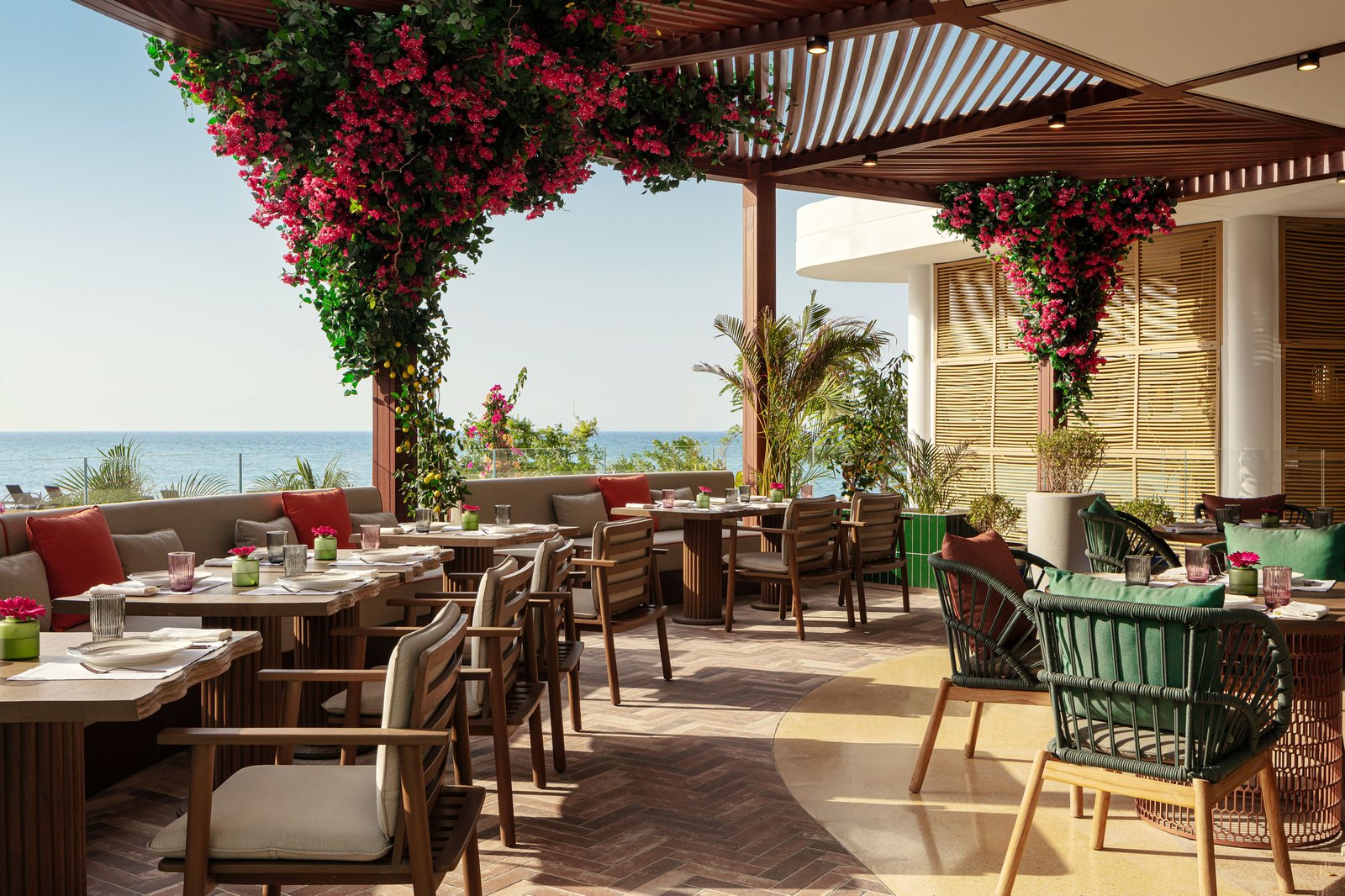 The St. Regis Al Mouj Muscat Resort, eat & drink
