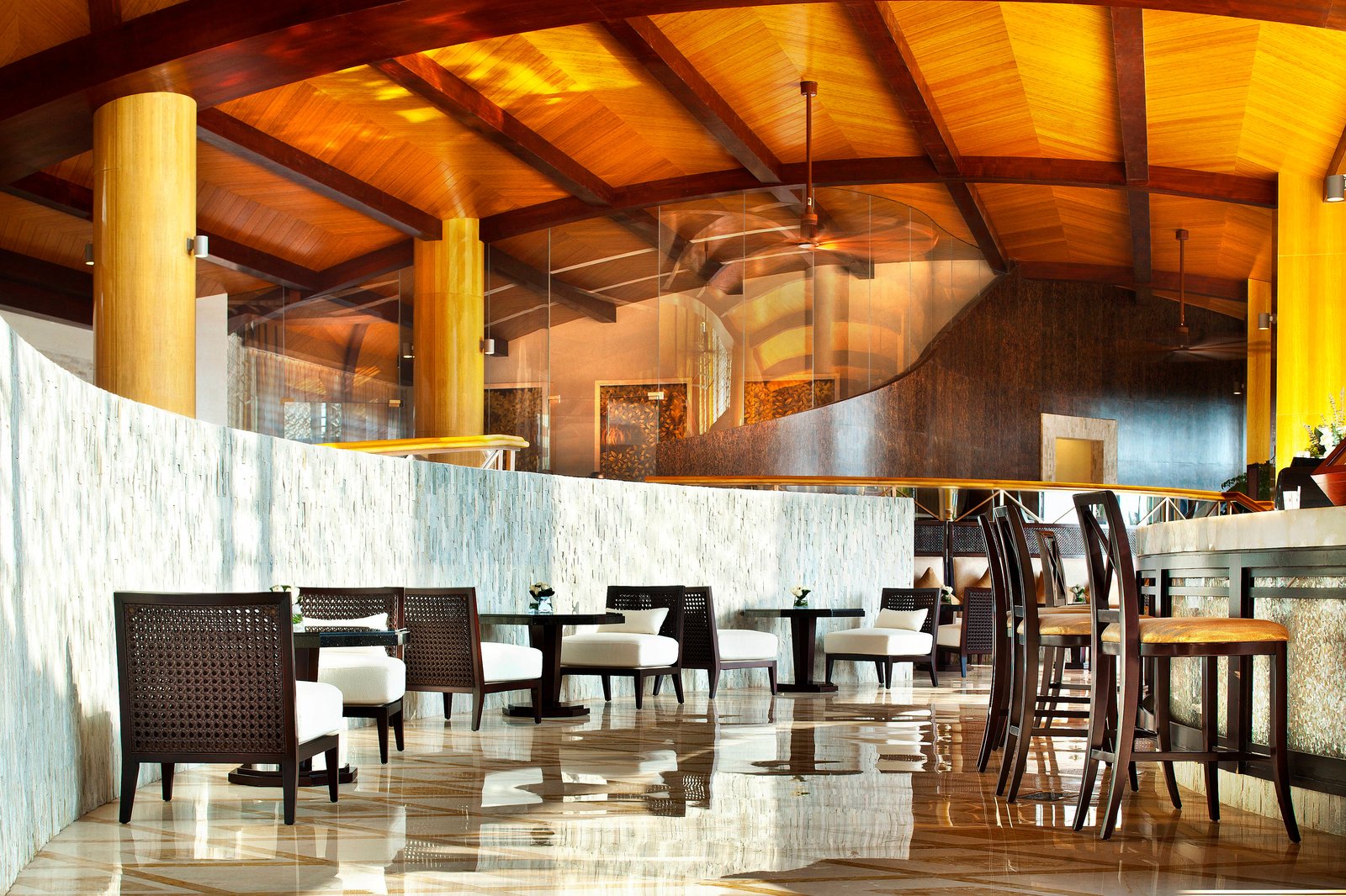 The St. Regis Sanya Yalong Bay Resort, eat & drink
