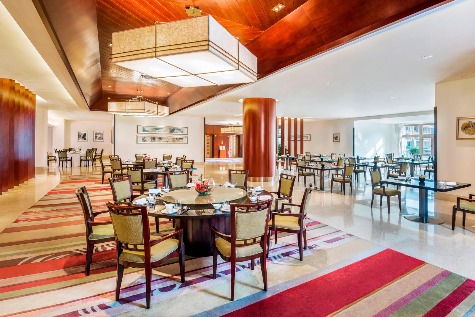 The St. Regis Sanya Yalong Bay Resort, eat & drink