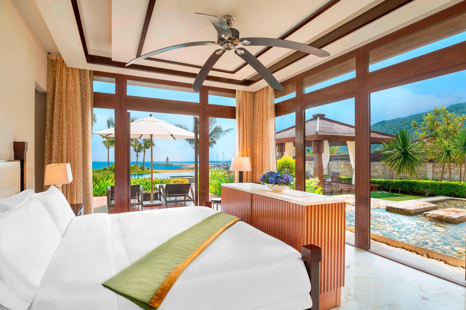 The St. Regis Sanya Yalong Bay Resort, rooms