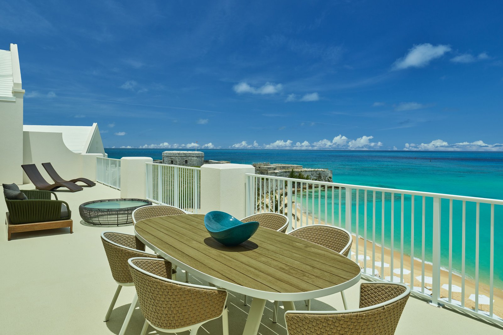 The St. Regis Bermuda Resort, vibe