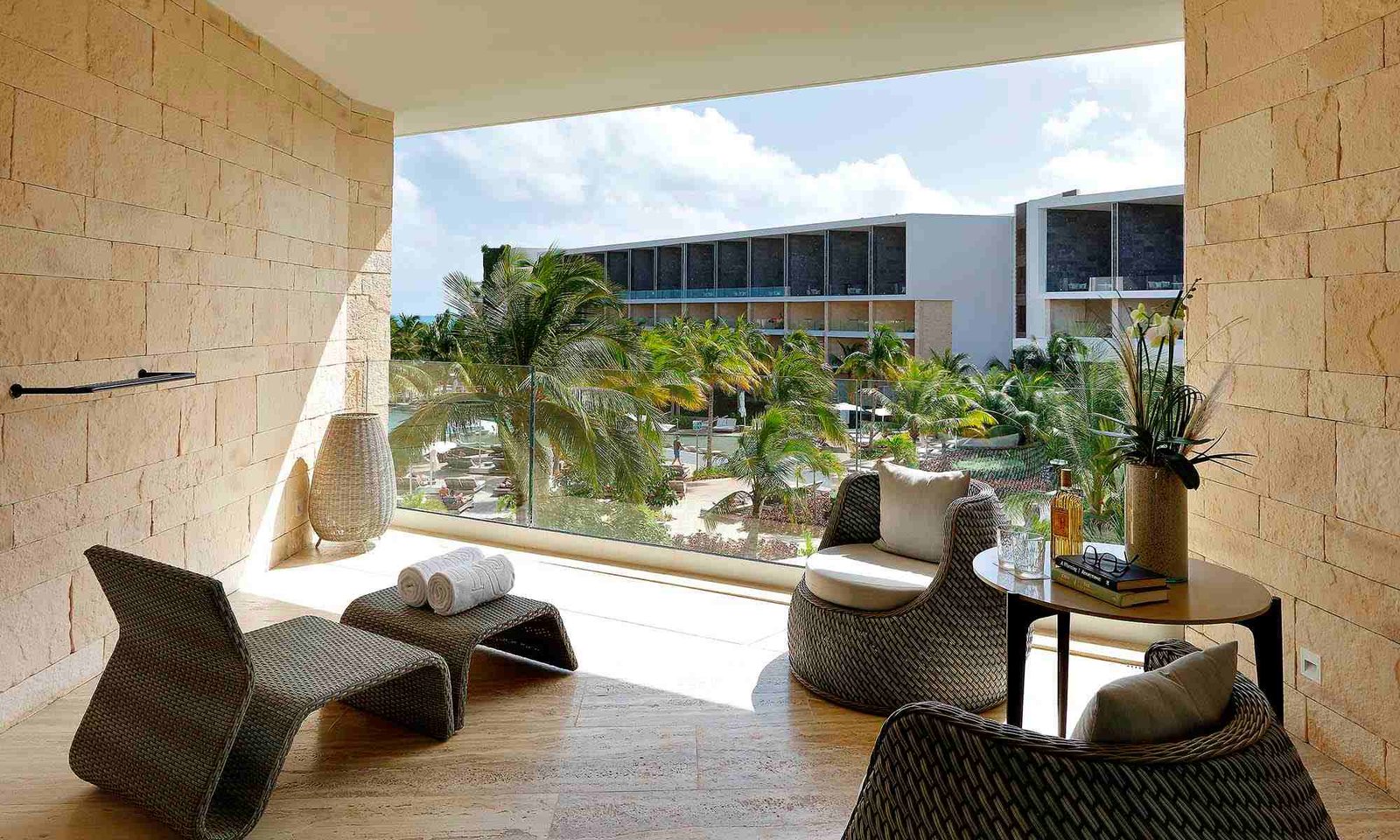 TRS Coral Hotel, rooms