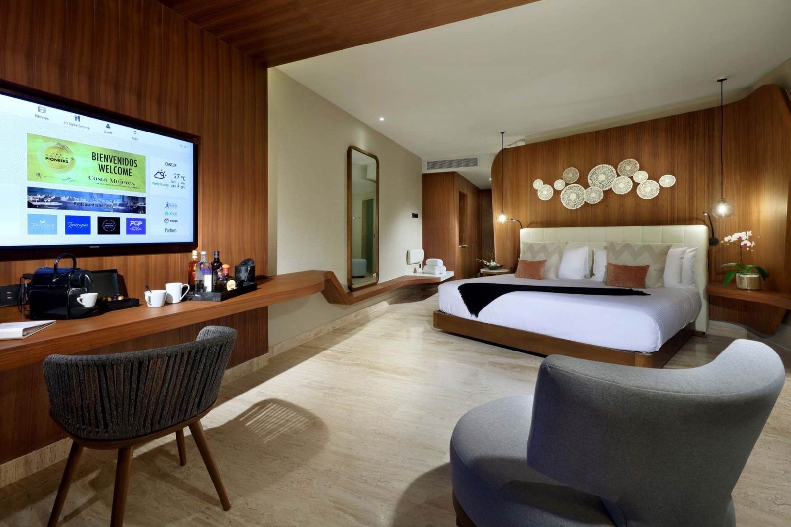 TRS Coral Hotel, rooms