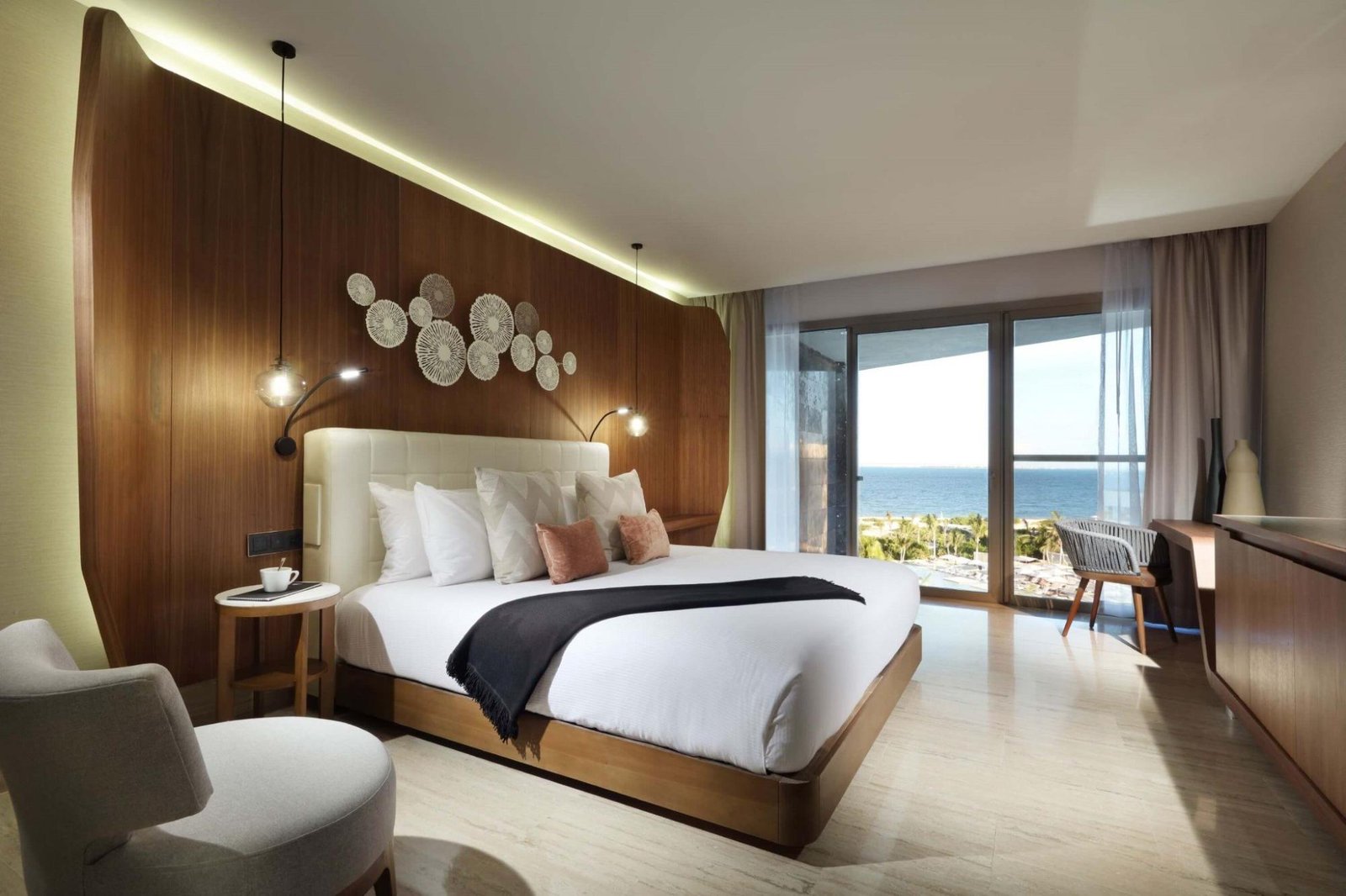 TRS Coral Hotel, rooms