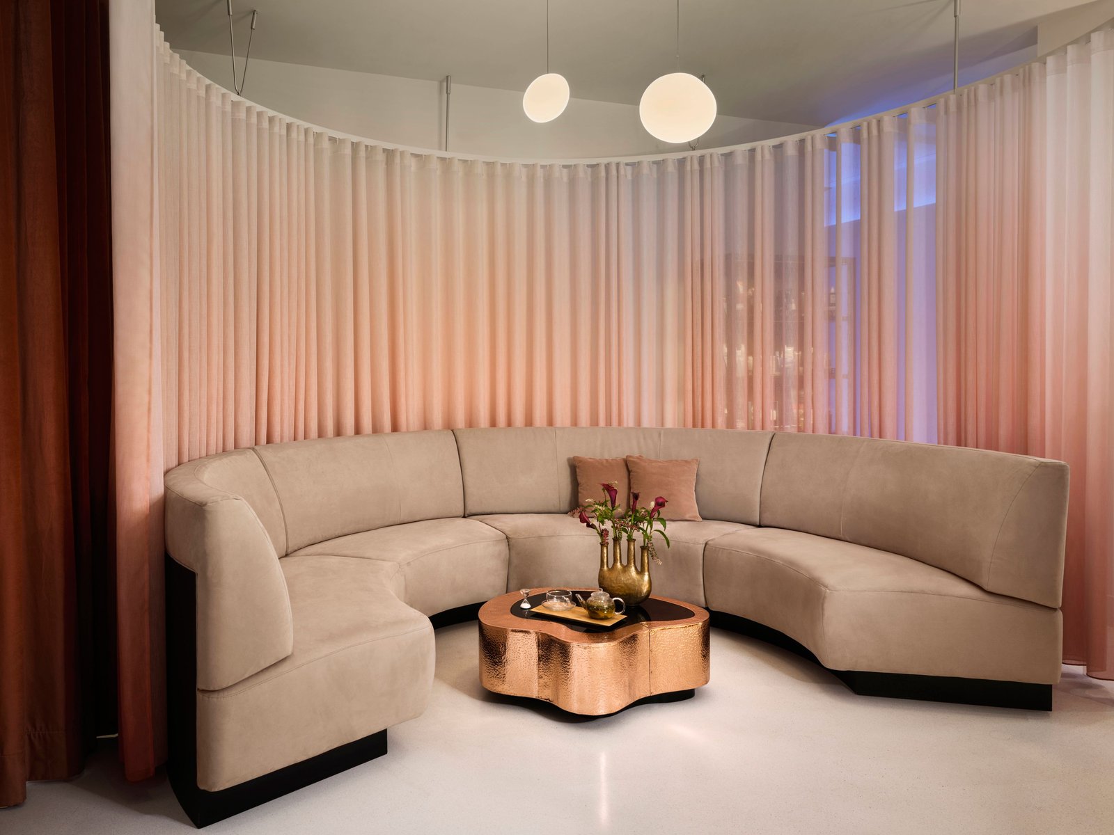 W Edinburgh, the spa