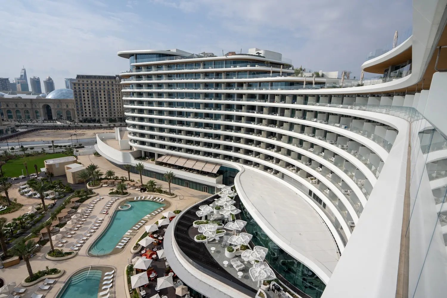 Waldorf Astoria Doha Lusail, vibe