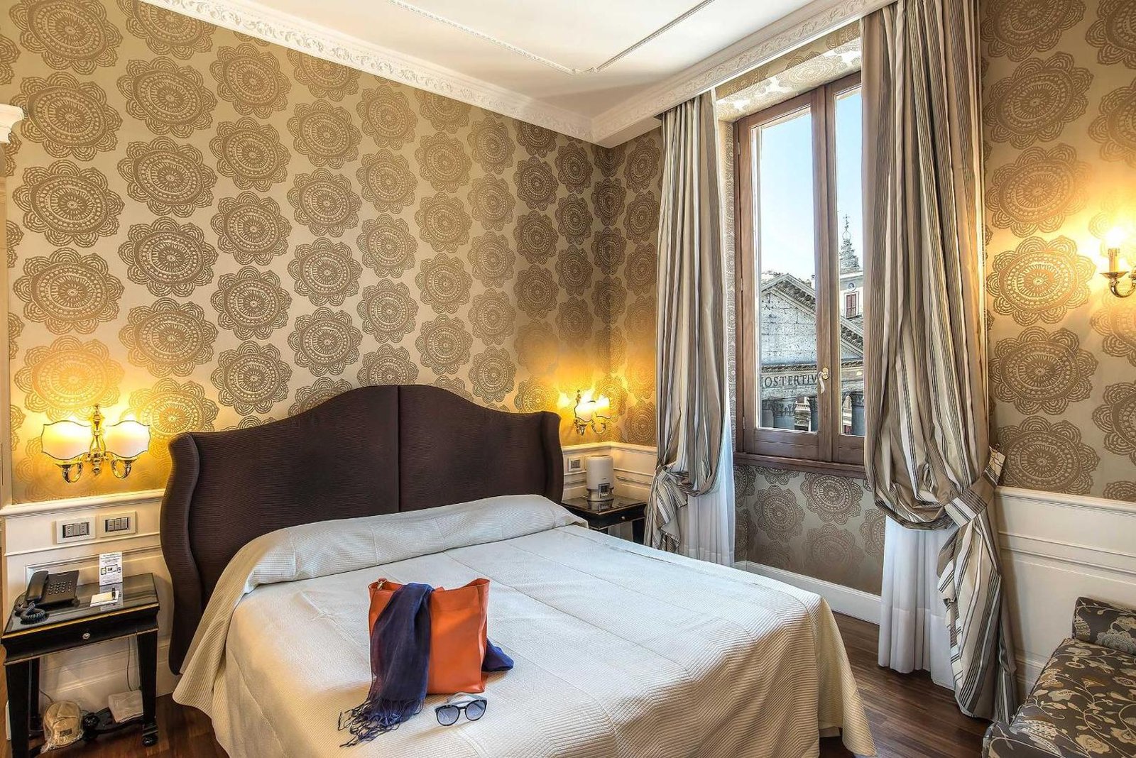Hotel Albergo del Senato — rooms