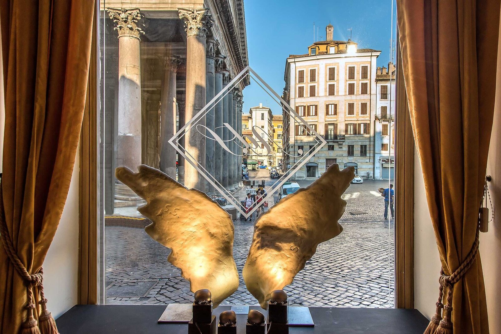 Hotel Albergo del Senato — vibe