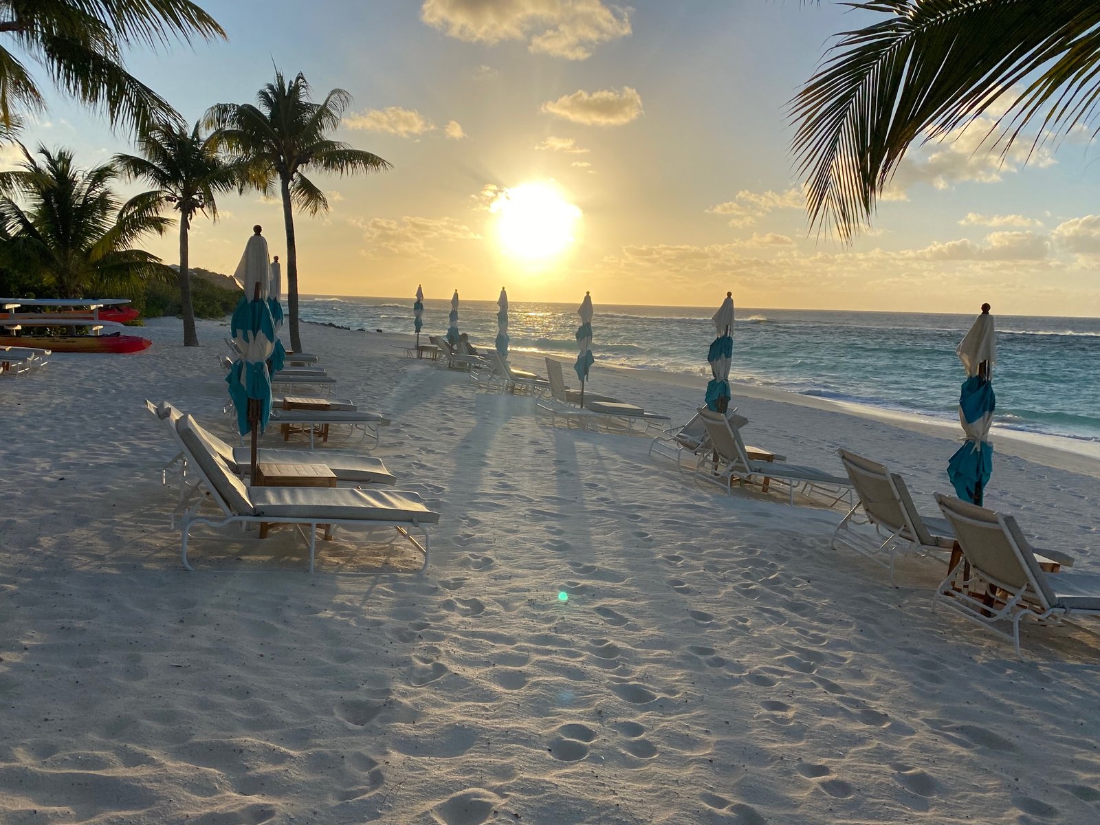 Zemi Beach House, LXR Hotels & Resorts, vibe