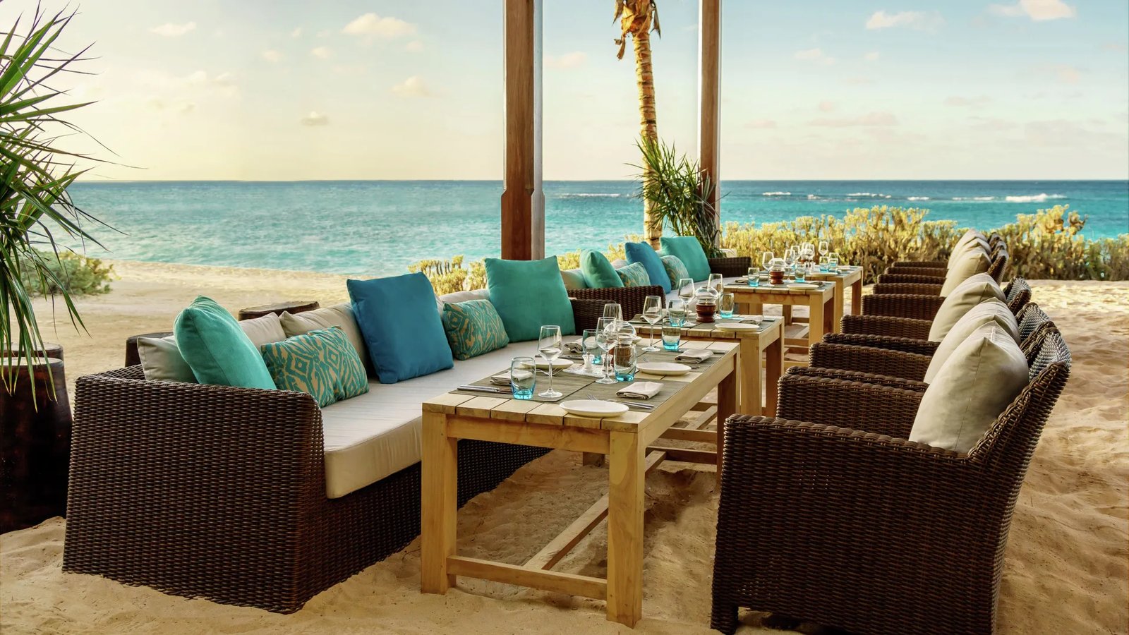 Zemi Beach House, LXR Hotels & Resorts, eat & drink