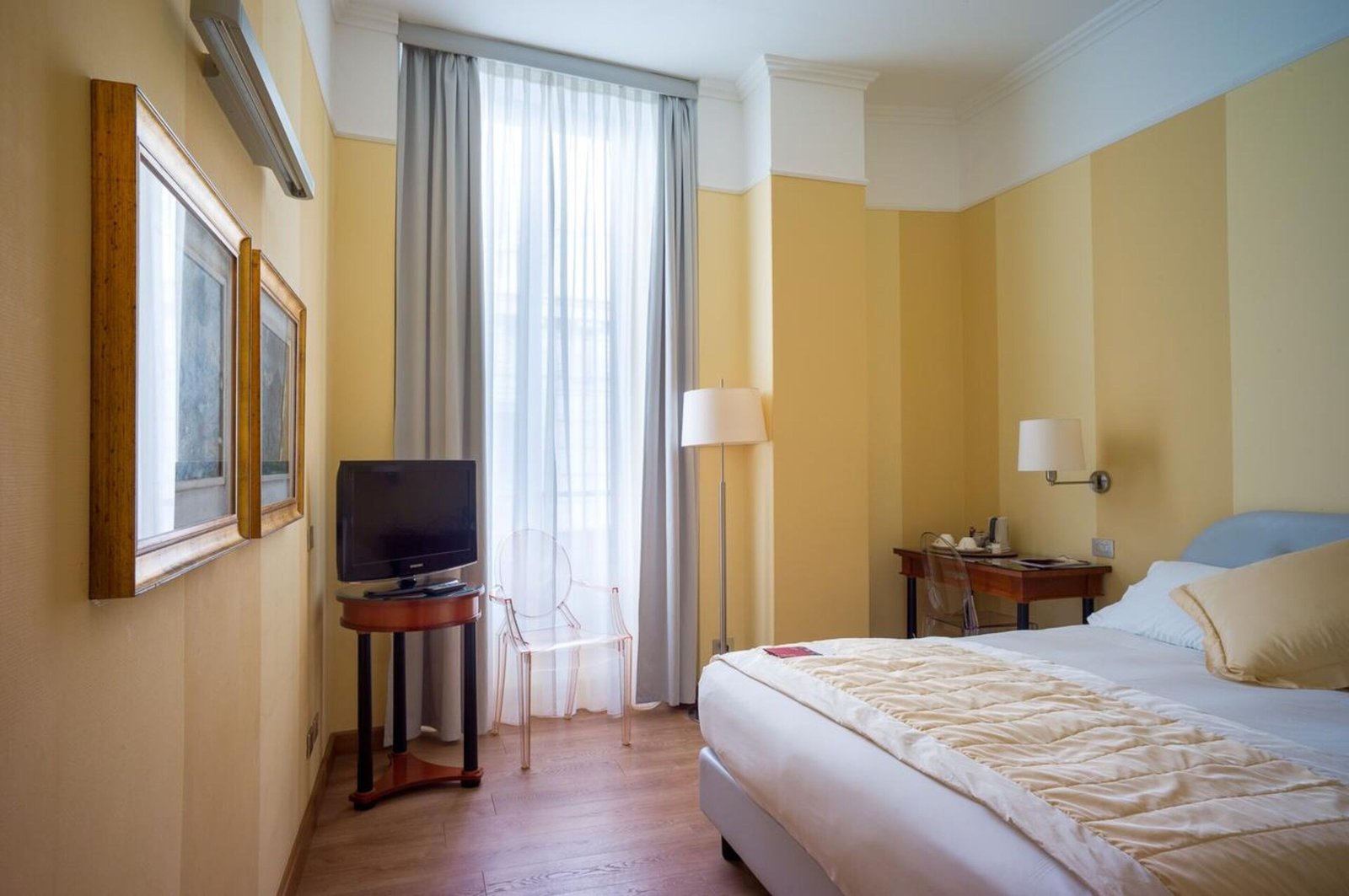 Hotel Gran Duca di York — rooms