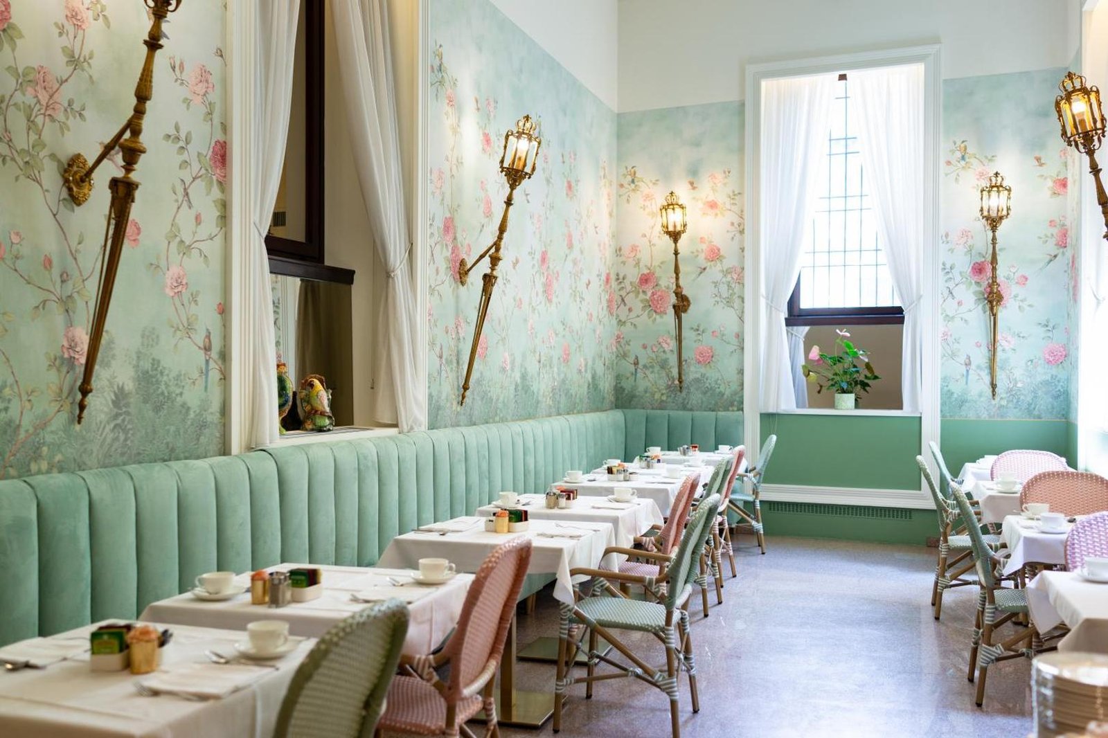 Hotel Gran Duca di York — vibe