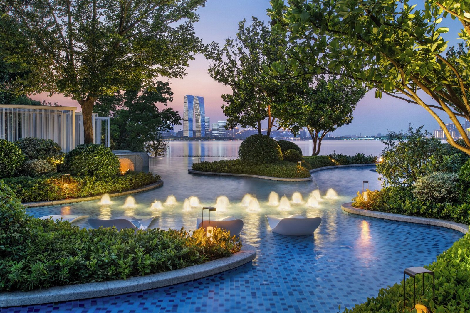 Four Seasons Hotel Suzhou, the pool