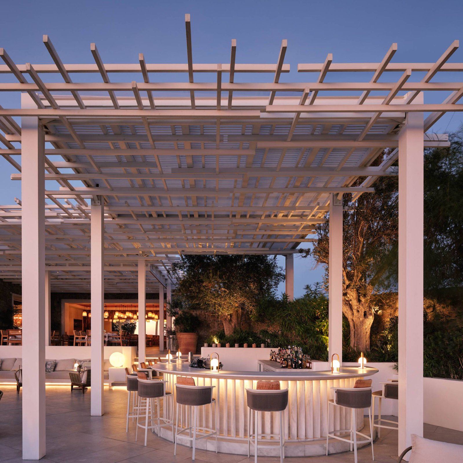Deos Mykonos - A Myconian Collection Hotel, eat & drink