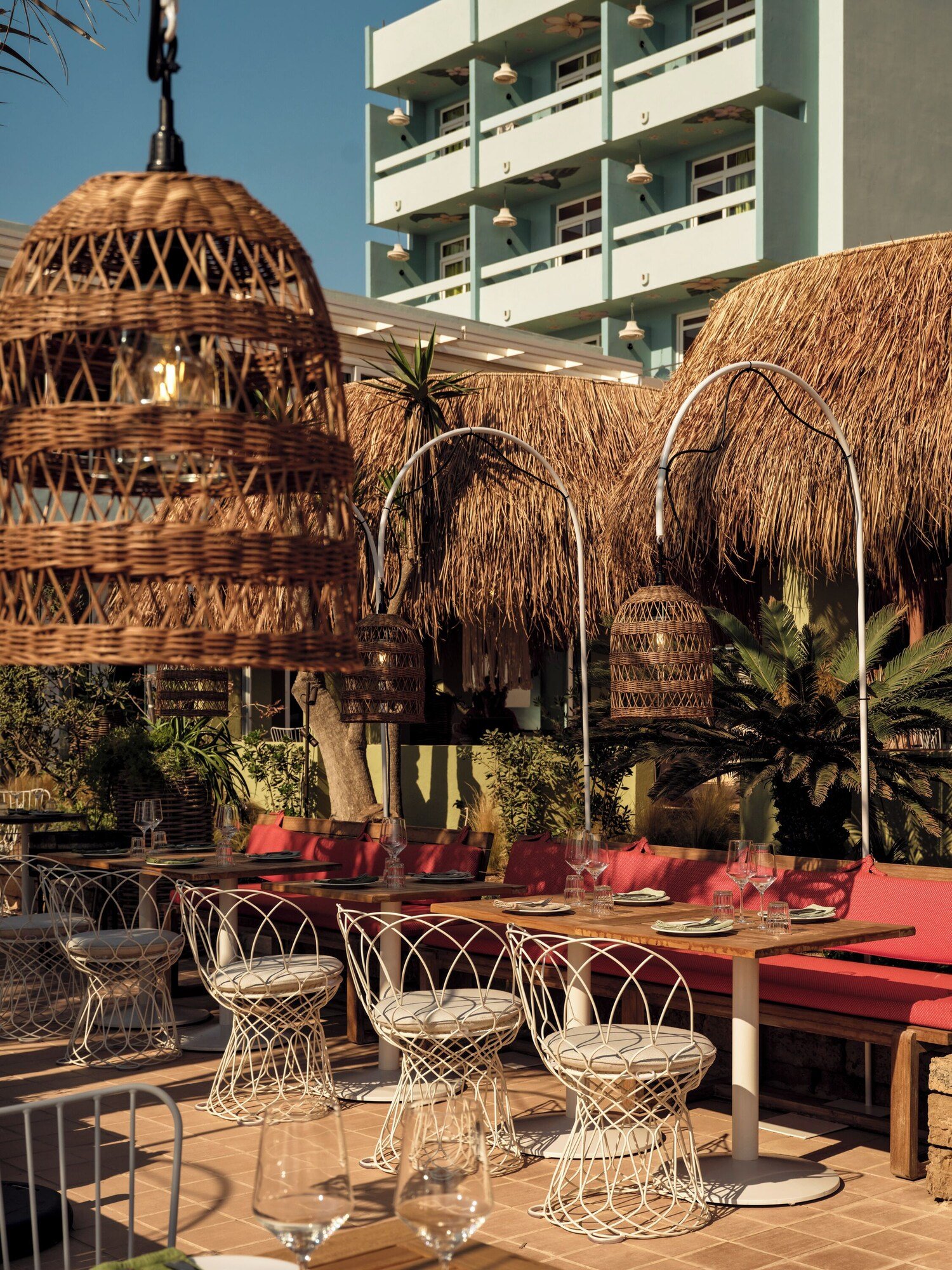Bikini Island & Mountain Hotel Es Trenc, eat & drink