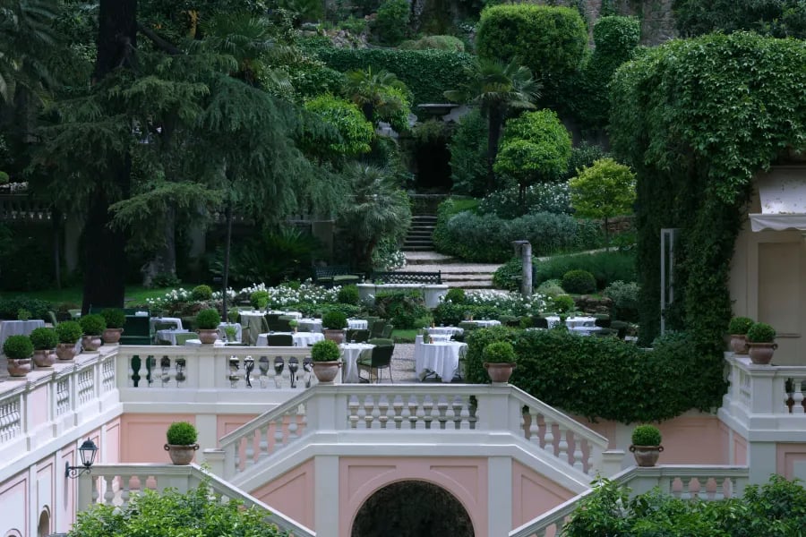 Hotel de Russie — vibe