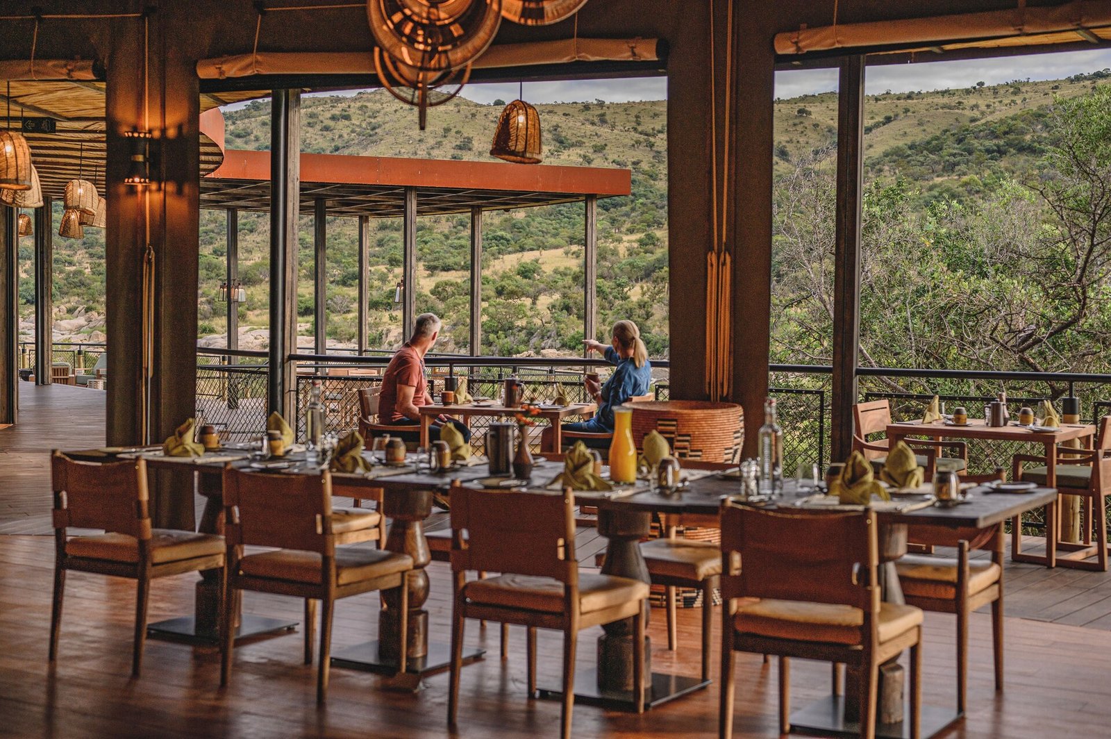 Madwaleni River Lodge - Babanango Game Reserve, at the table