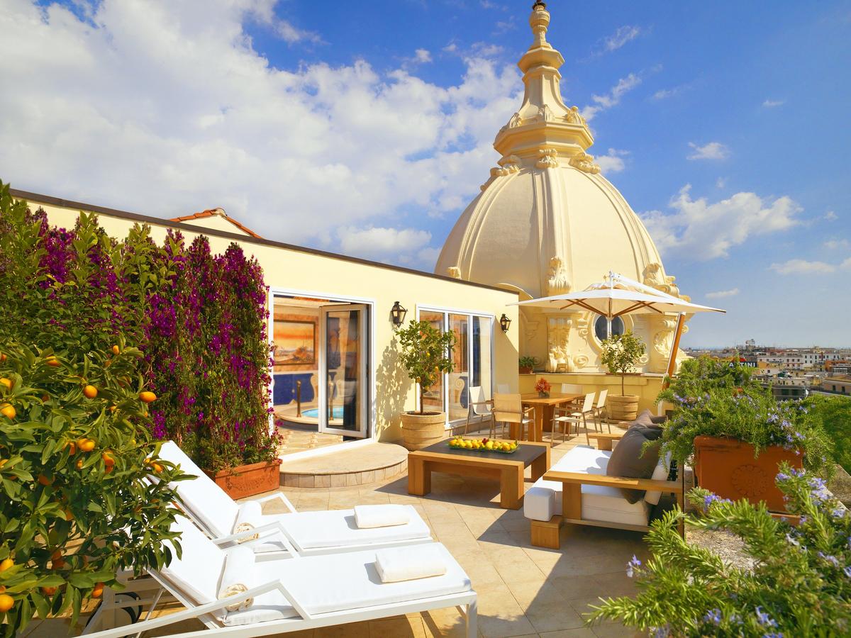 The Westin Excelsior — vibe