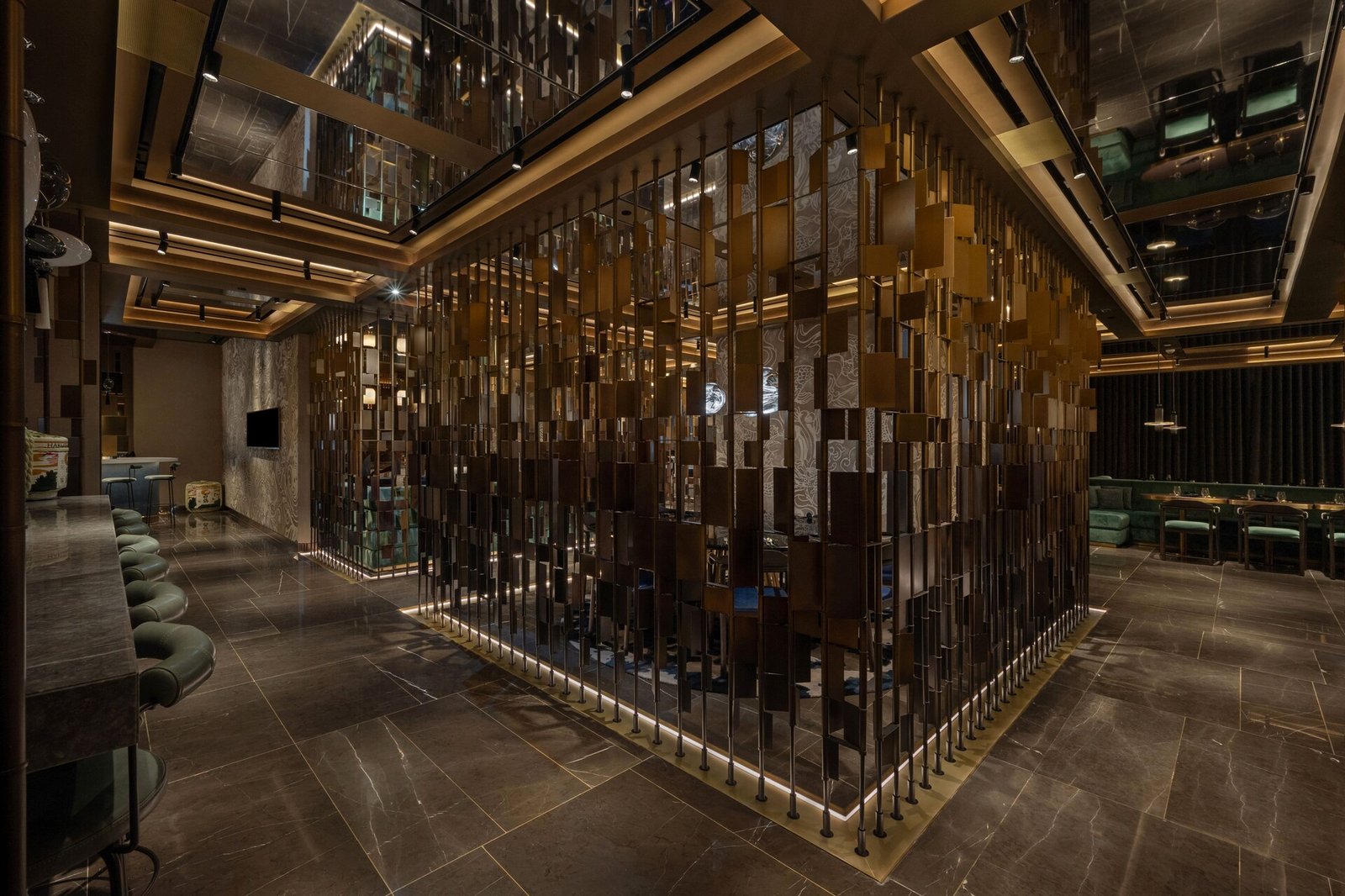 SO/ Uptown Dubai, eat & drink