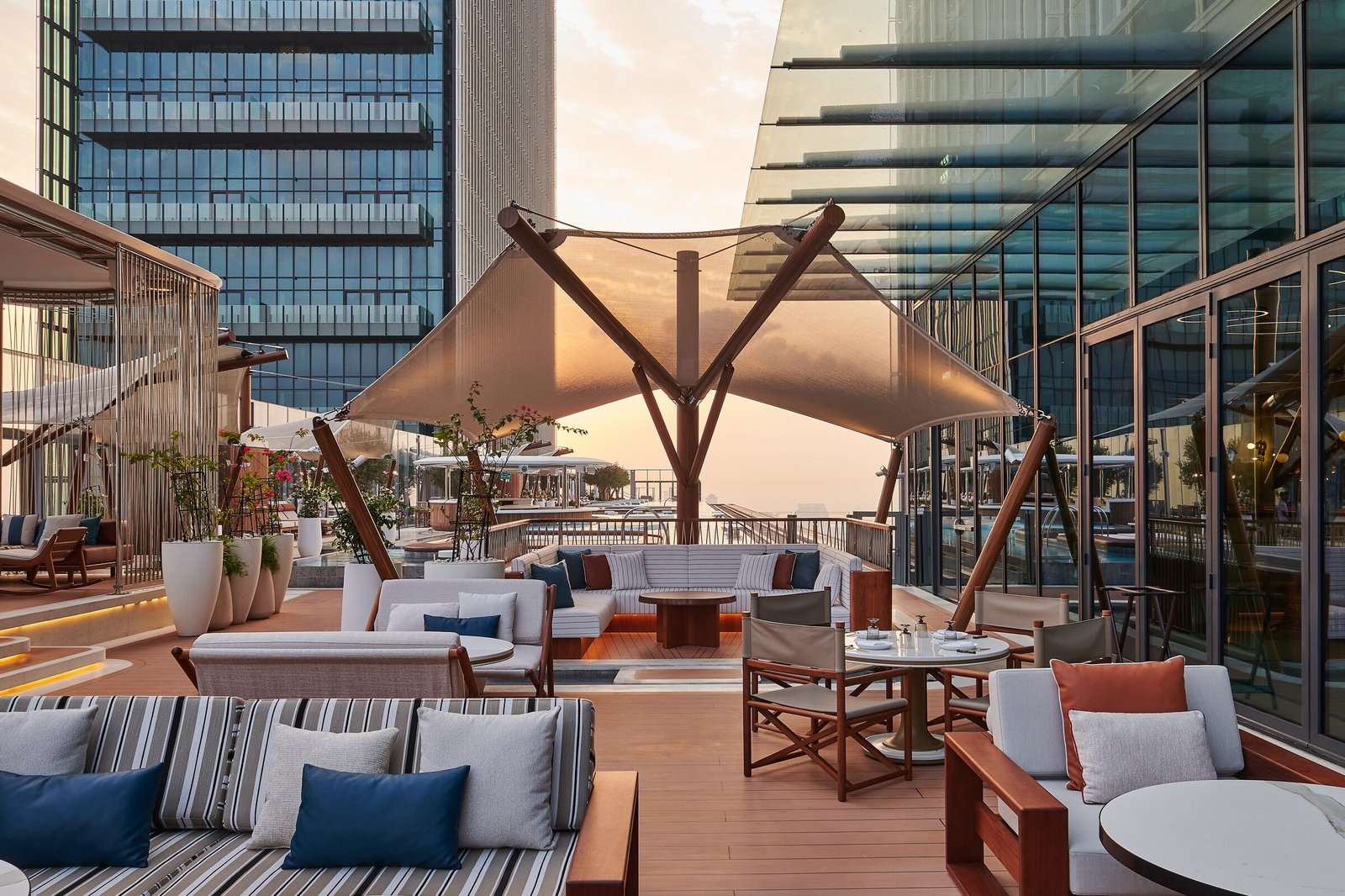 One Za'abeel, eat & drink