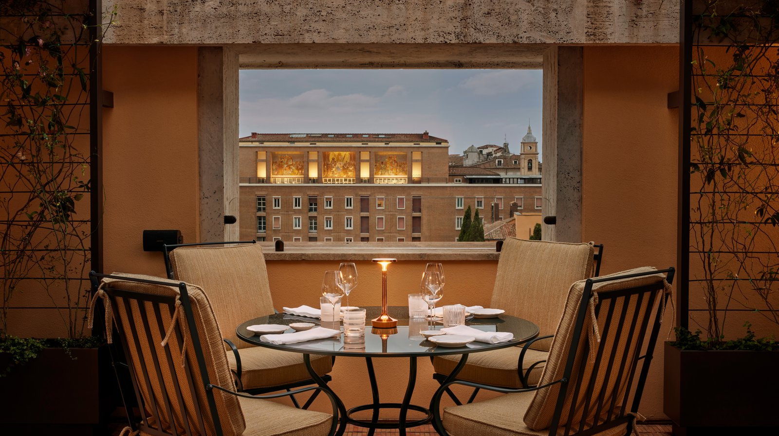 Bulgari Hotel Roma, at the table