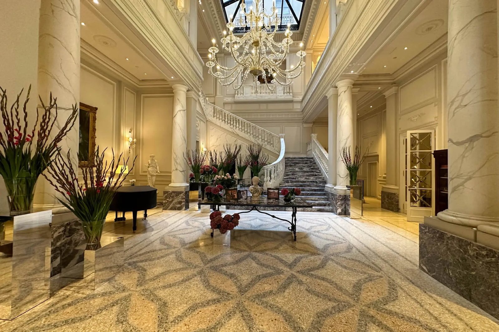 Palazzo Parigi Hotel & Grand Spa — vibe