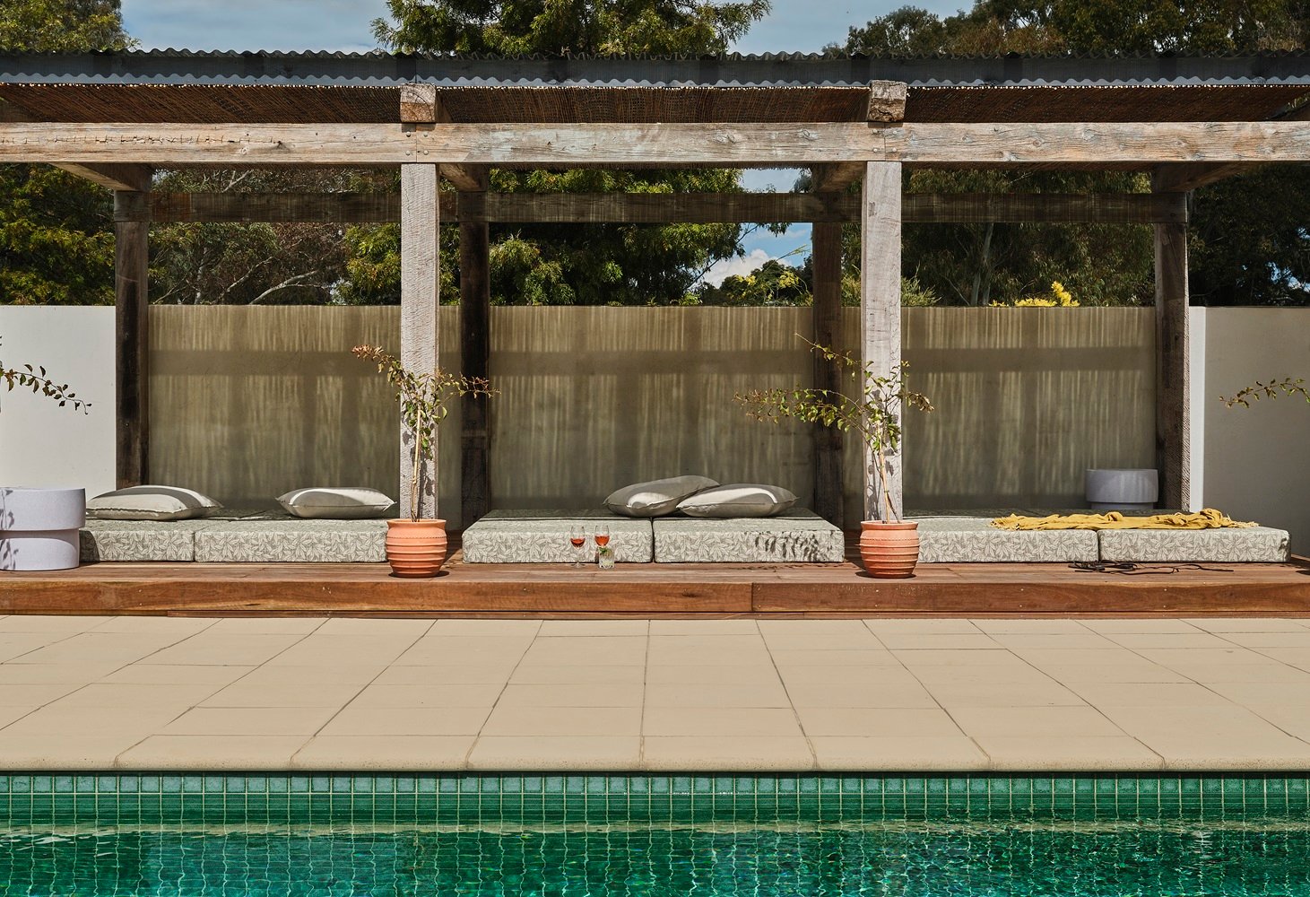 Lancemore Milawa, the pool