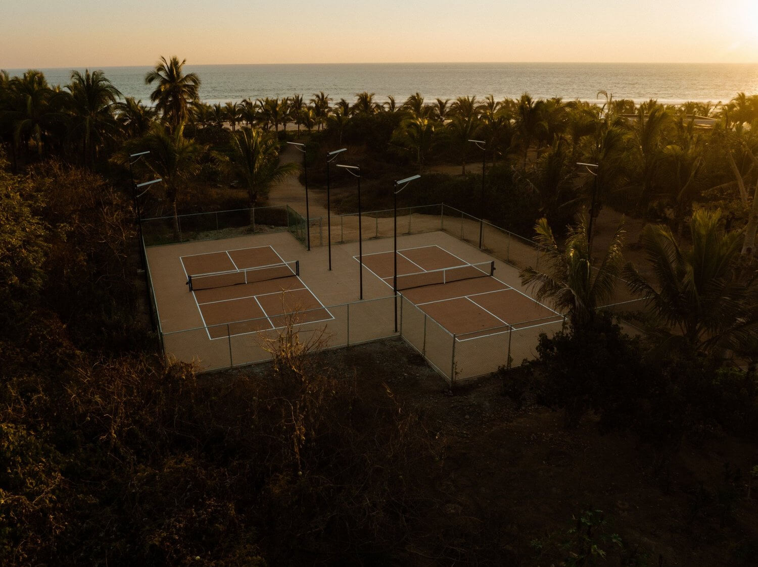 Hotelito at MUSA, the gym and courts