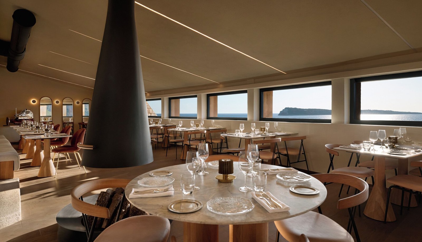 Mamula Island by Banyan Tree, at the table