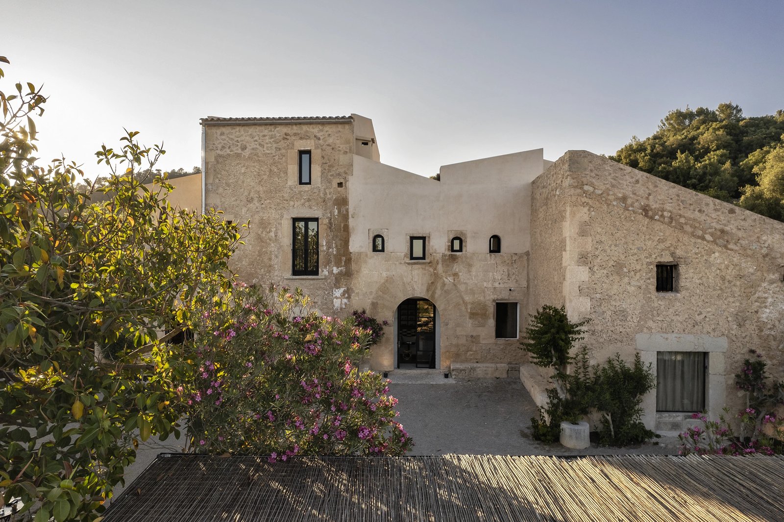 The Lodge Mallorca, backstory