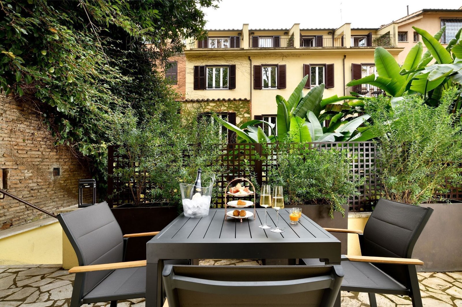 Margutta 19 Luxury Hotel — vibe