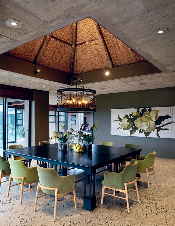 mFulaWozi Wilderness Private Game Reserve, eat & drink