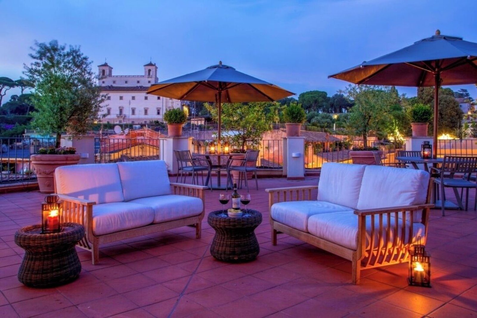 The Inn at the Spanish Steps — vibe