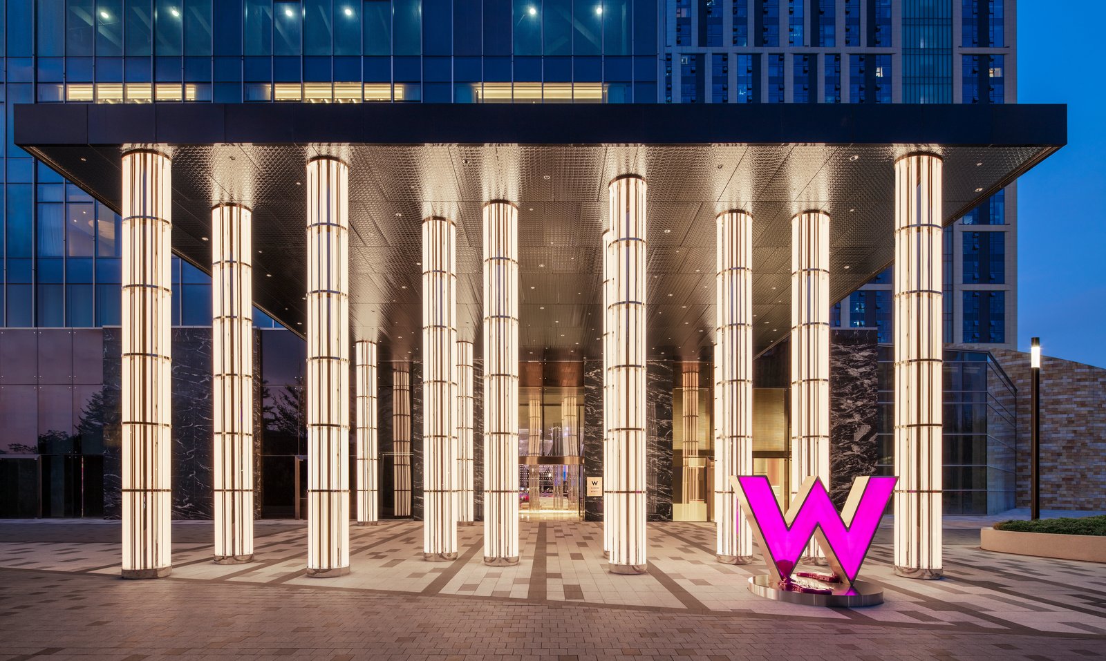 W Xiamen