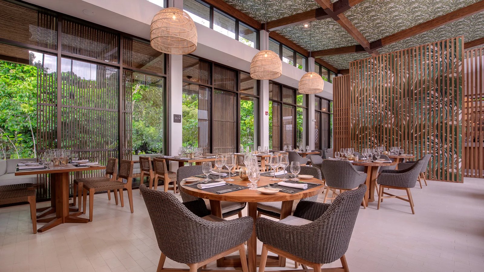 Botanika Osa Peninsula, Curio Collection by Hilton, eat & drink