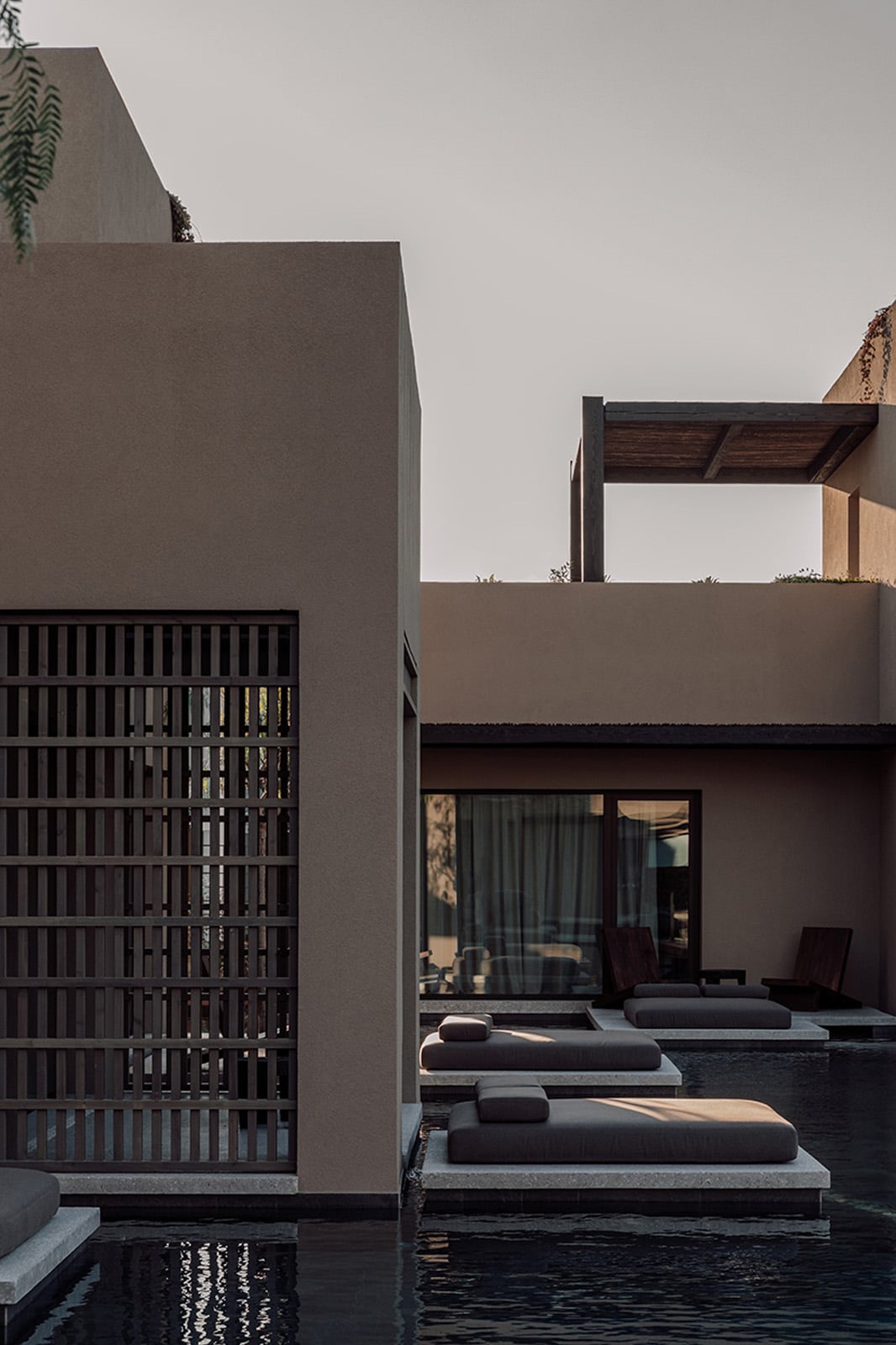 Casa Cook Samos, backstory