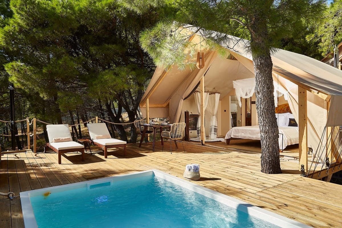Abeille Maison Glamping Resort Zlatni Rat