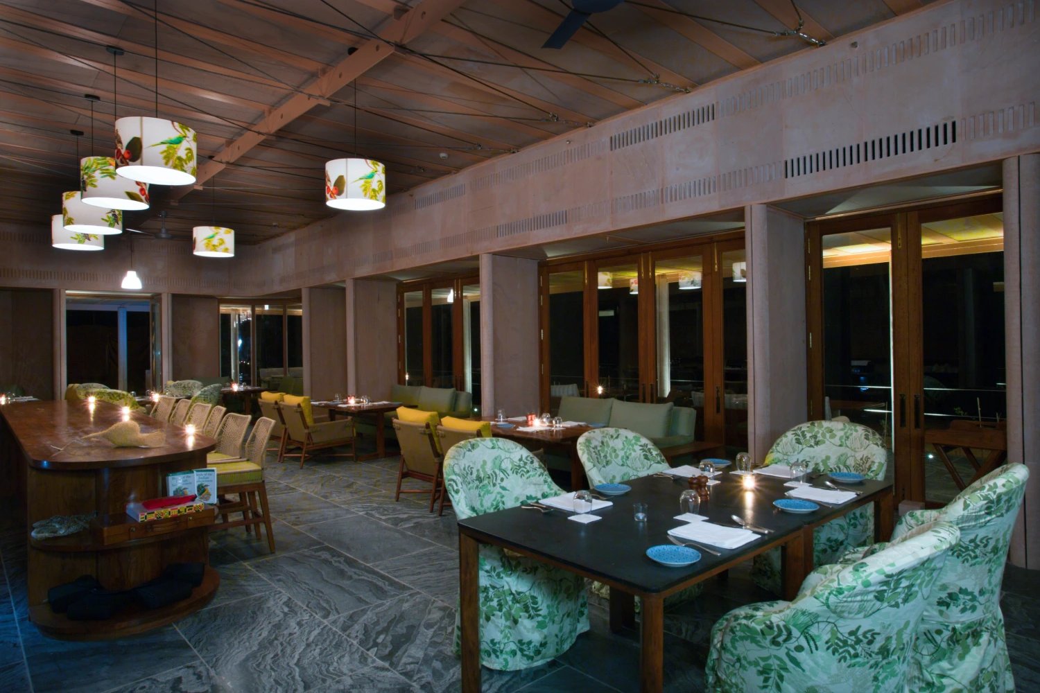 RAAS Chhatrasagar, baradari restaurant