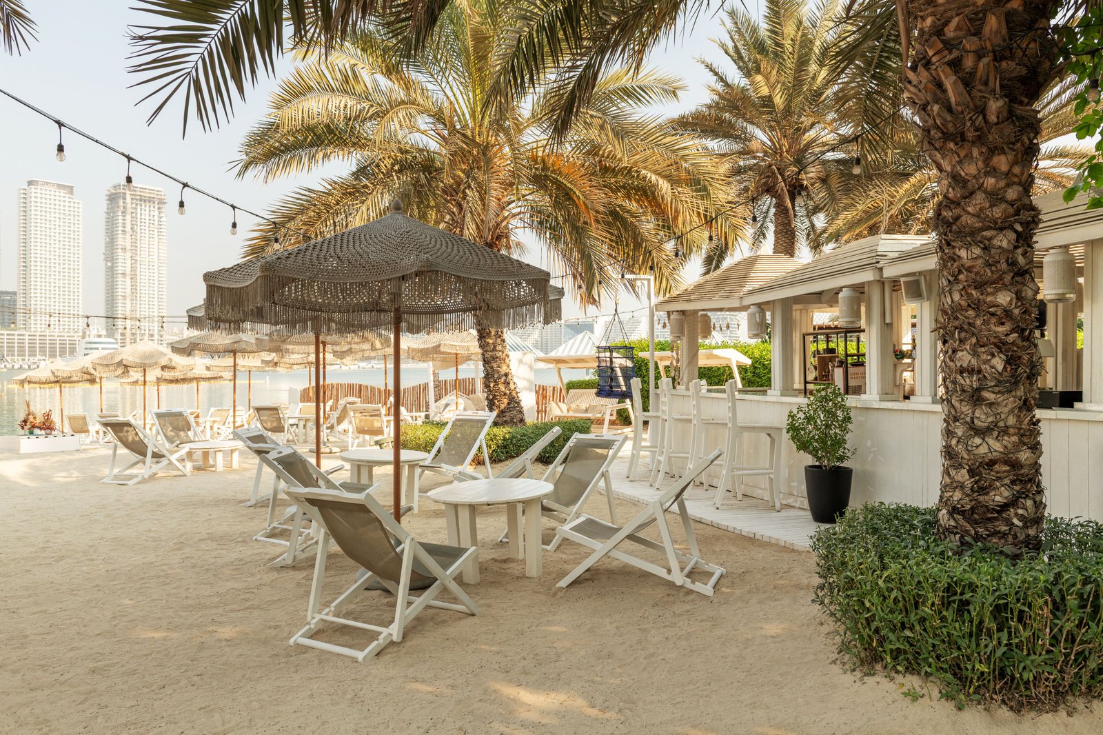 The Westin Dubai Mina Seyahi Beach Resort & Marina, eat & drink