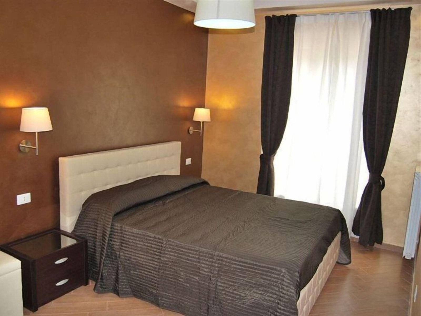 Inn Spagna — rooms