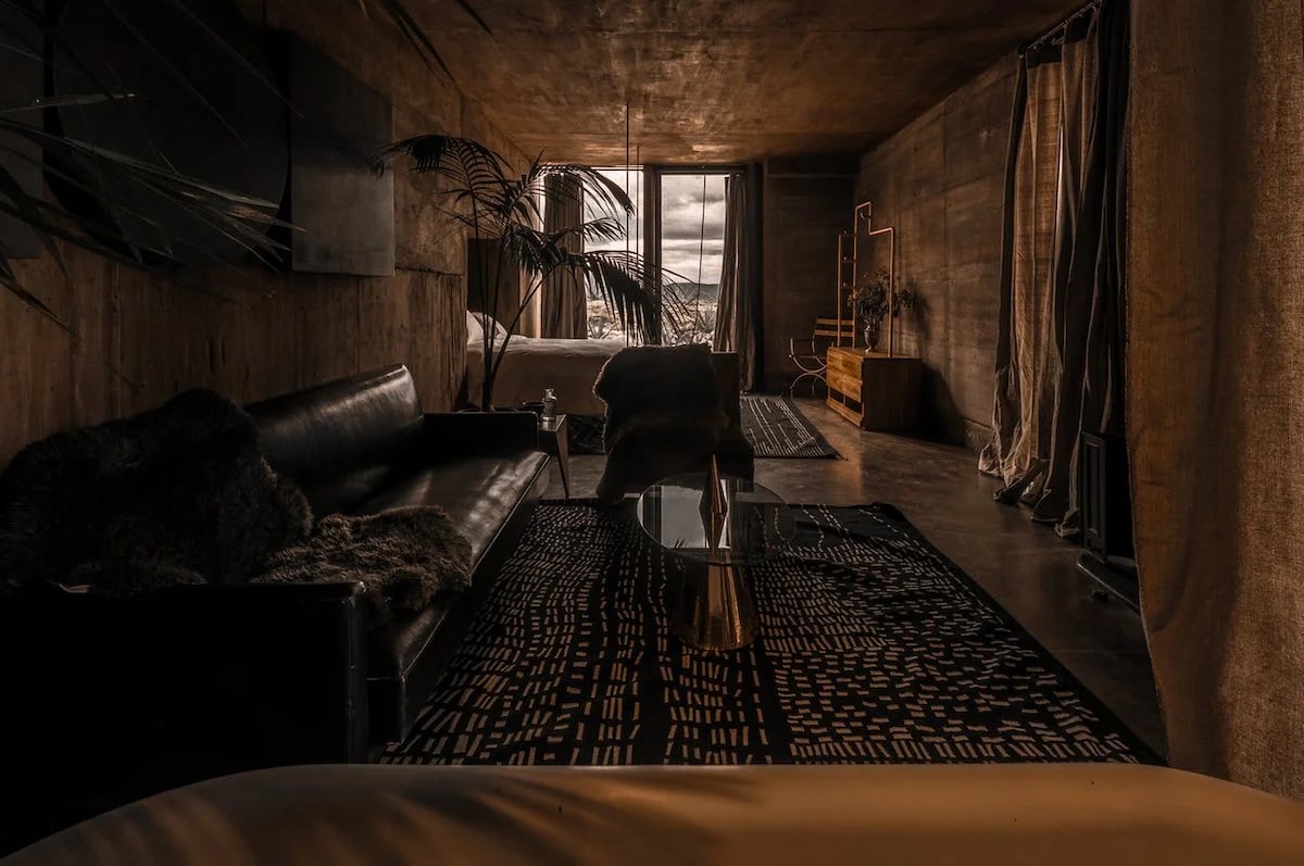Casa Silencio, rooms
