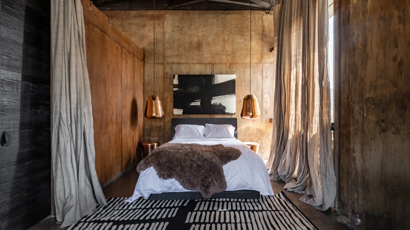 Casa Silencio, rooms