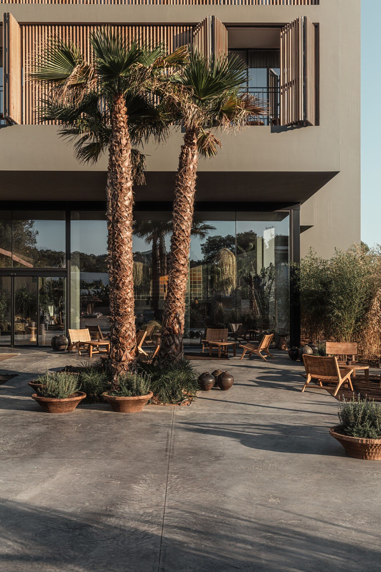 OKU IBIZA, vibe