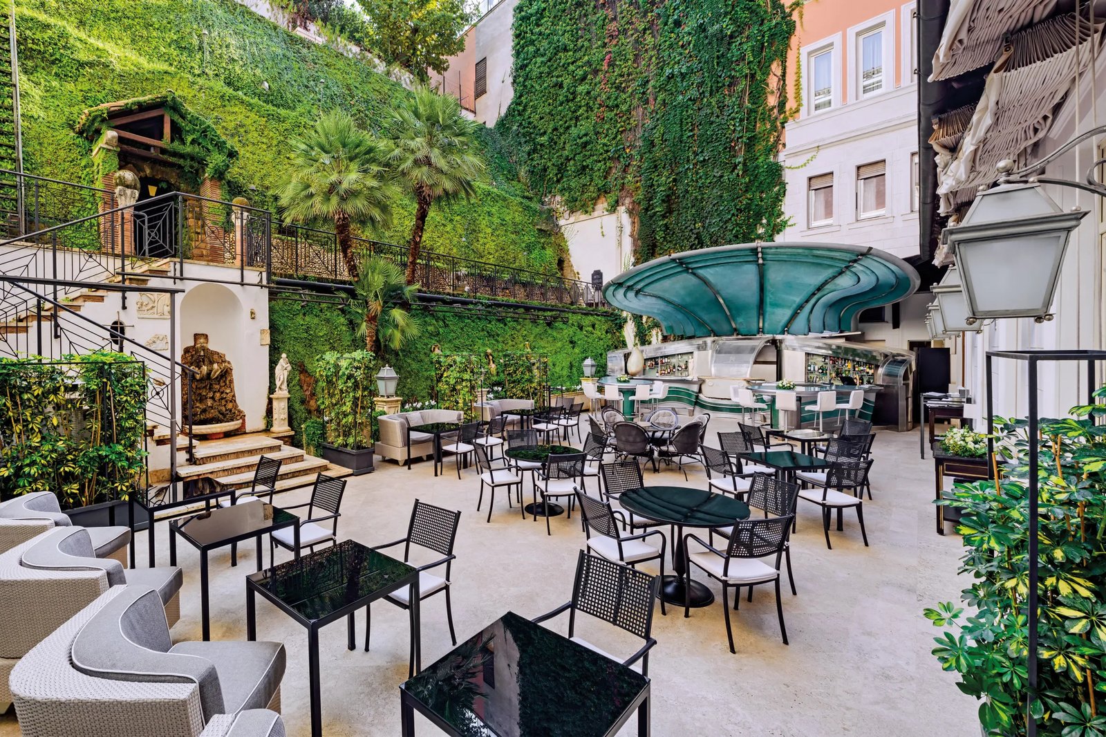 Hotel Hassler Roma, at the table
