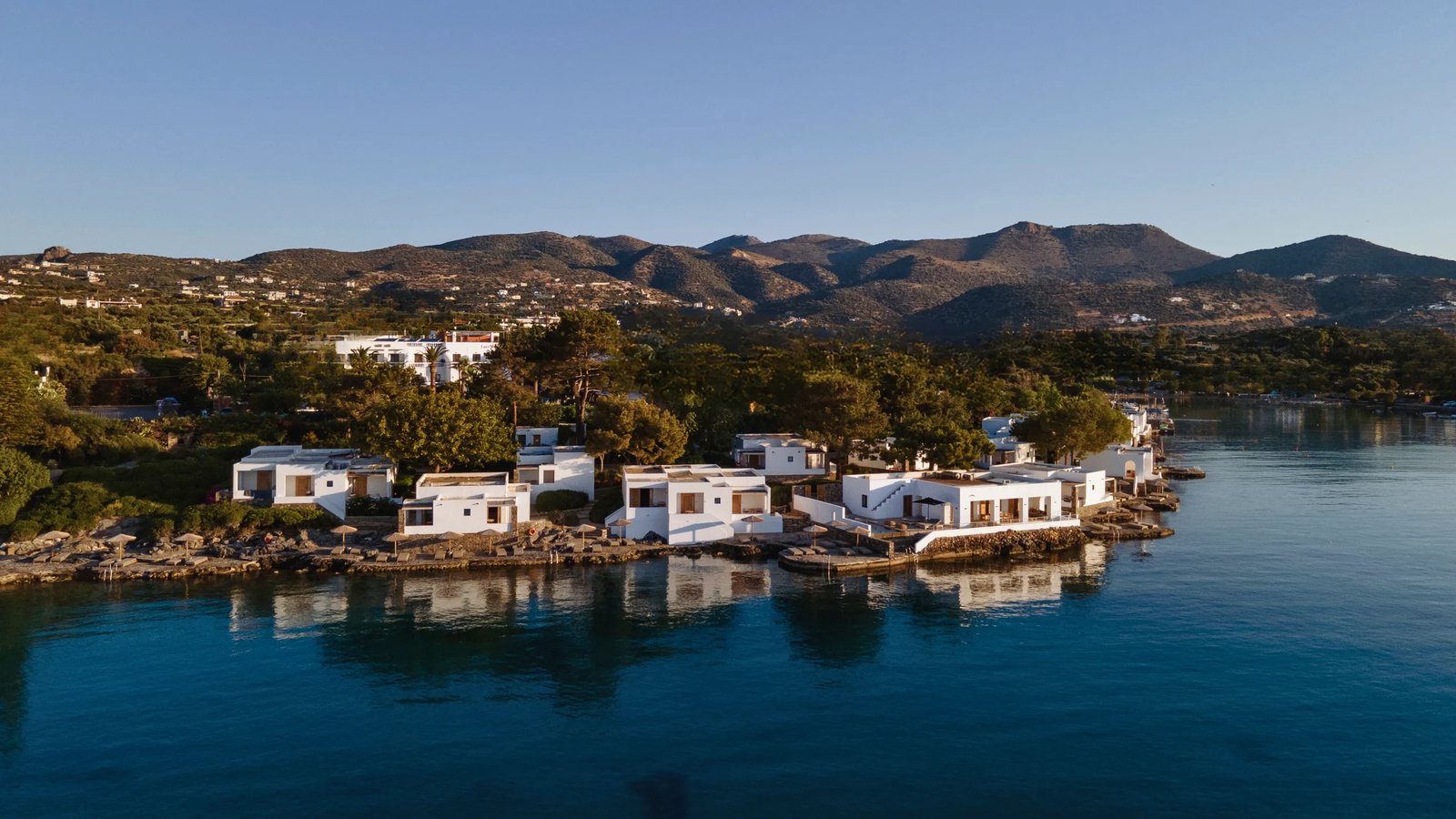 Minos Beach Art Hotel, how it began