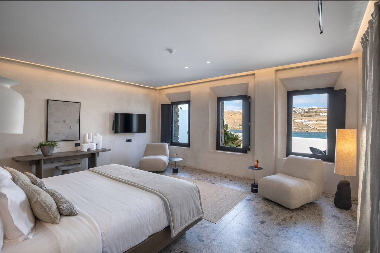 Aeonic Suites & Spa, rooms