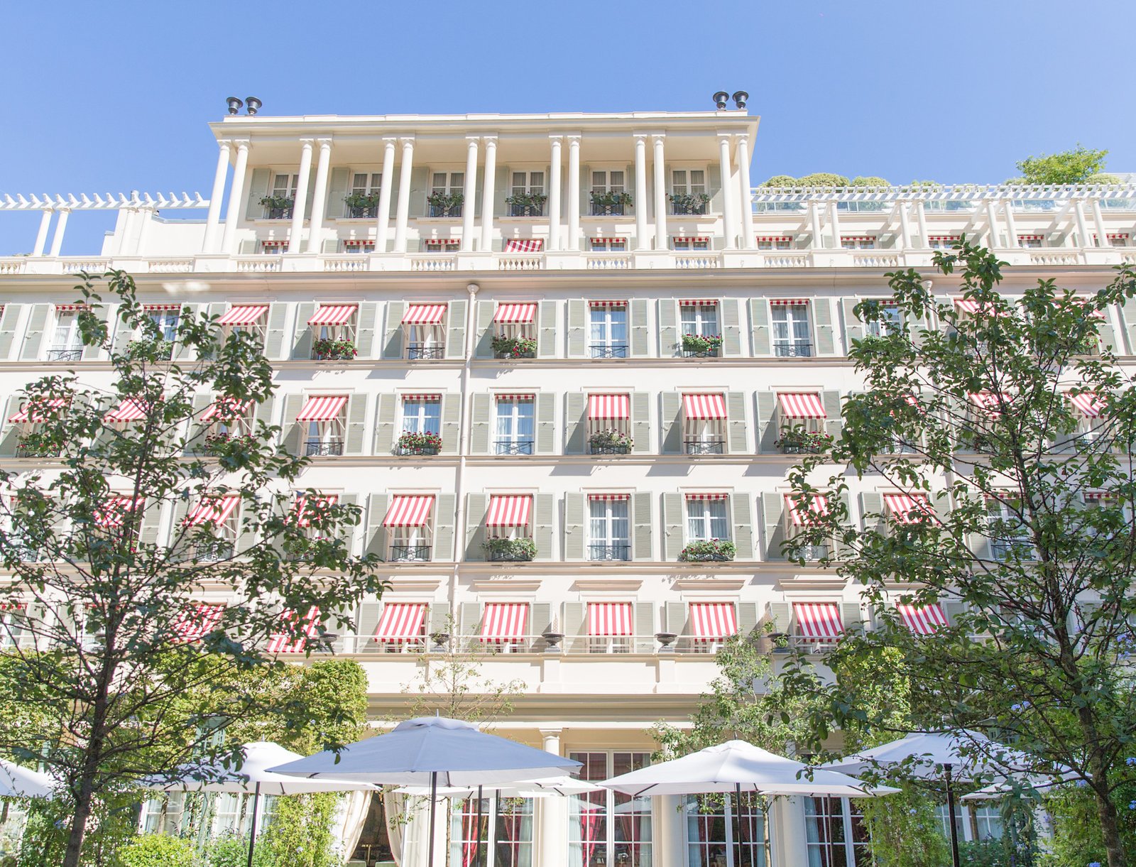 Hotel Le Bristol Paris — backstory