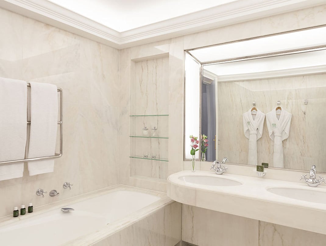 Hotel Le Bristol Paris — rooms